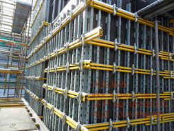 供應北京興民基業(yè)建筑施工工地新型建筑模板